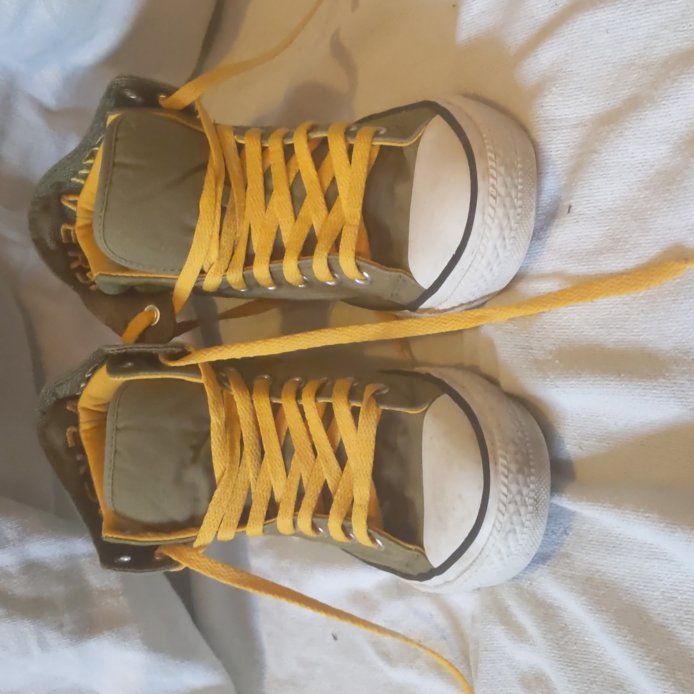 Converse Chuck Taylor High Tops